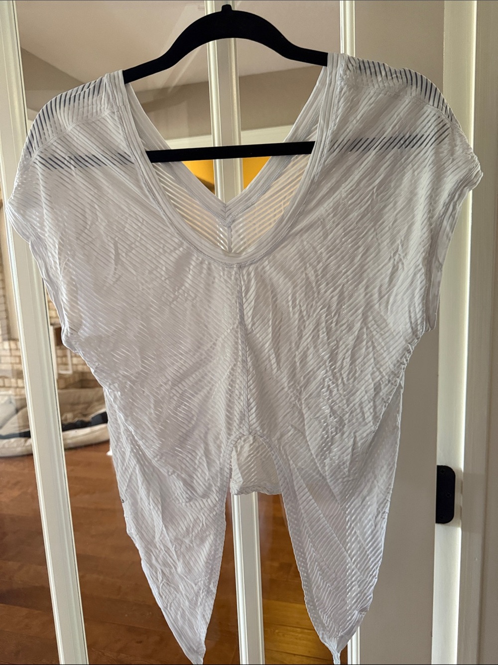 Lululemon White V-Neck Short Sleeve tie top